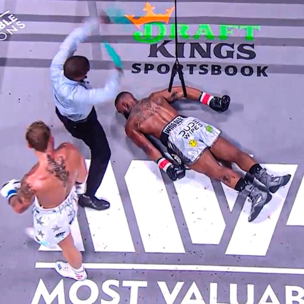 Reakcie MMA osobností na jednoúderový knokaut Woodleyho a odvetu s Jakeom Paulom