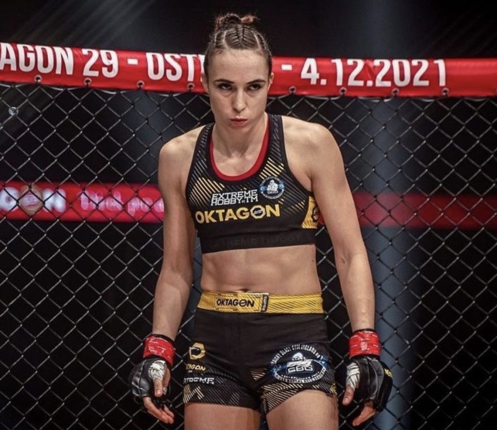 Lucie Pudilová je jedným z najväčších talentov ženskej domácej MMA scény. O tom svedčí aj fakt, že bola prvou českou zápasníčkou v UFC. Avšak po šnúre štyroch prehratých zápasov pod organizáciou UFC bola Lucka nútená z najväčšej svetovej organizácie odísť.