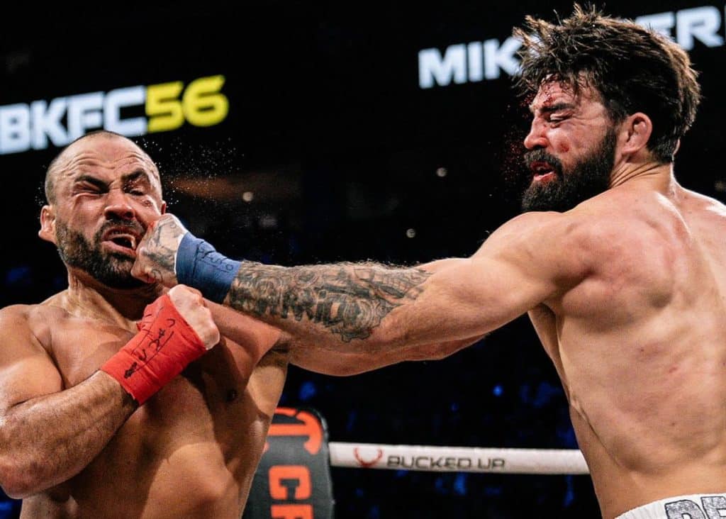 To je neuveriteľné! Mike Perry si zarobil za víkendový zápas podobnú sumu, ako za 15 zápasov v UFC