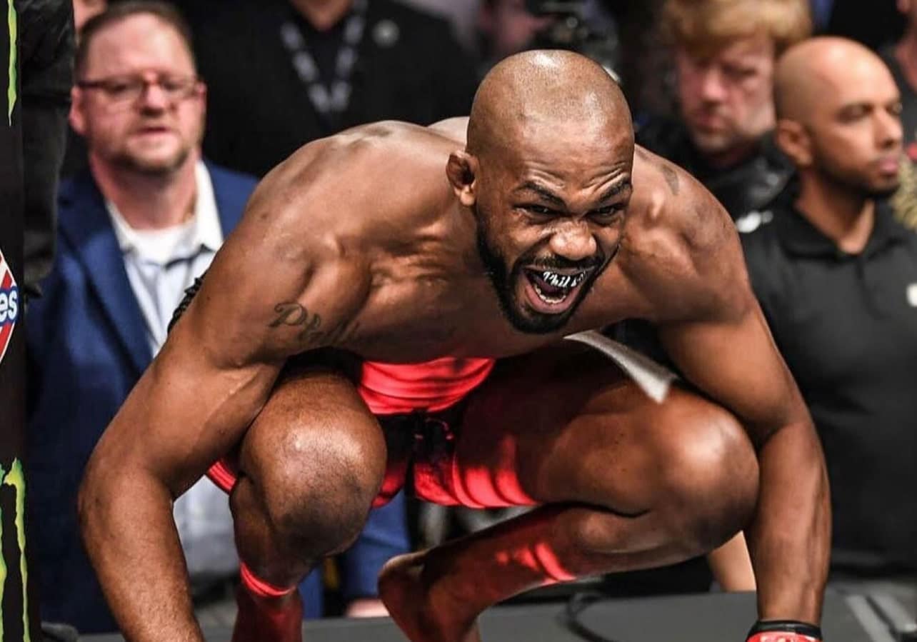 Je to oficiálne. Jon Jones má potvrdený dátum a meno súpera na obhajobu titulu ťažkej váhy