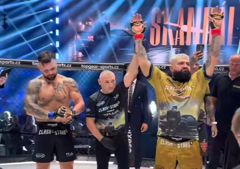 Protest? Michal Kotalík reaguje na prehratý zápas s Alexom Cvernom na turnaji Clash of the Stars 9